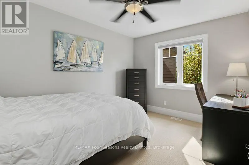 3 - 132 EAST RIDGE DRIVE, #3