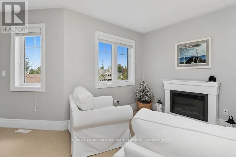 3 - 132 EAST RIDGE DRIVE, #3