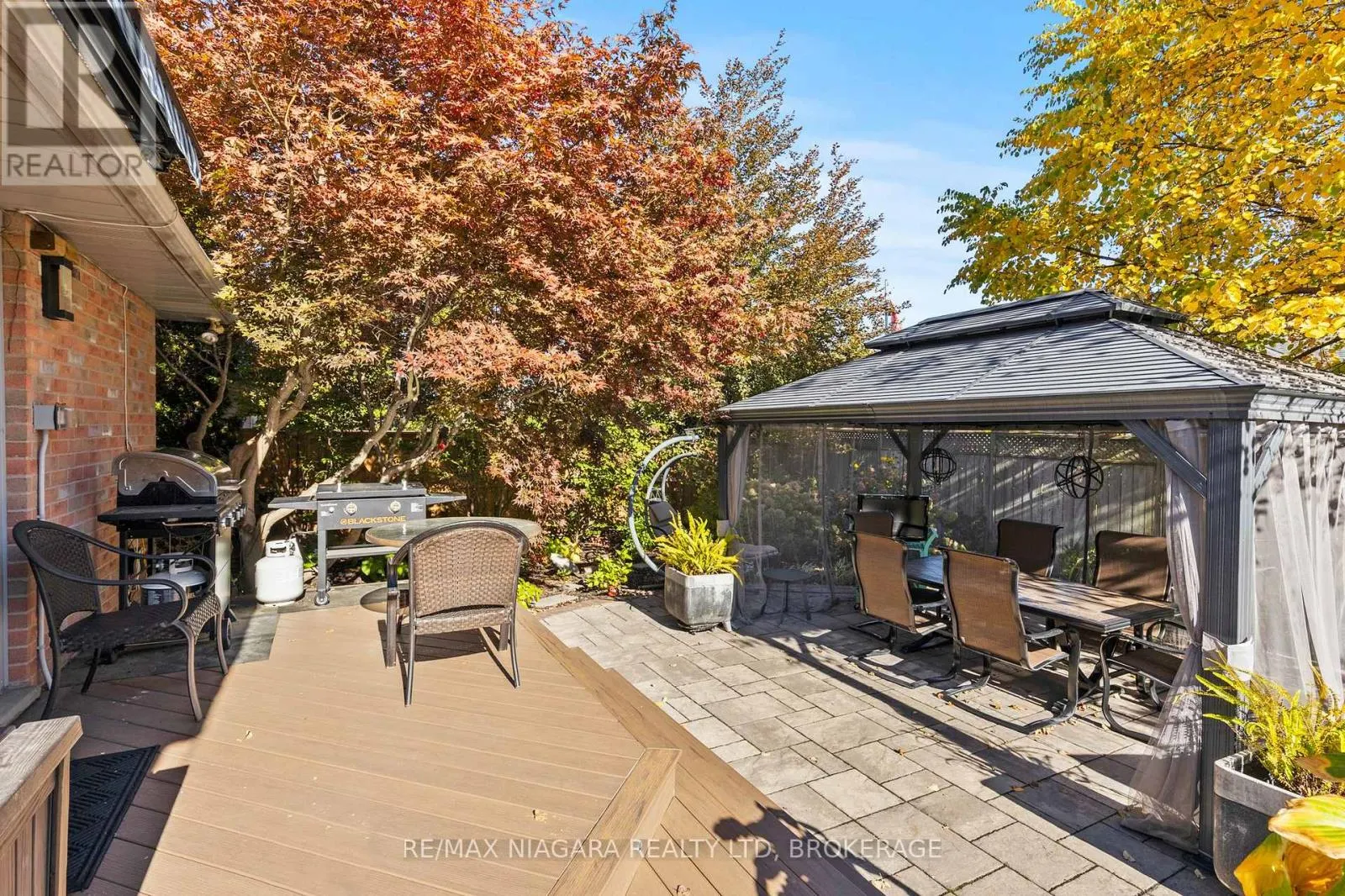 4 KARSAM COURT
