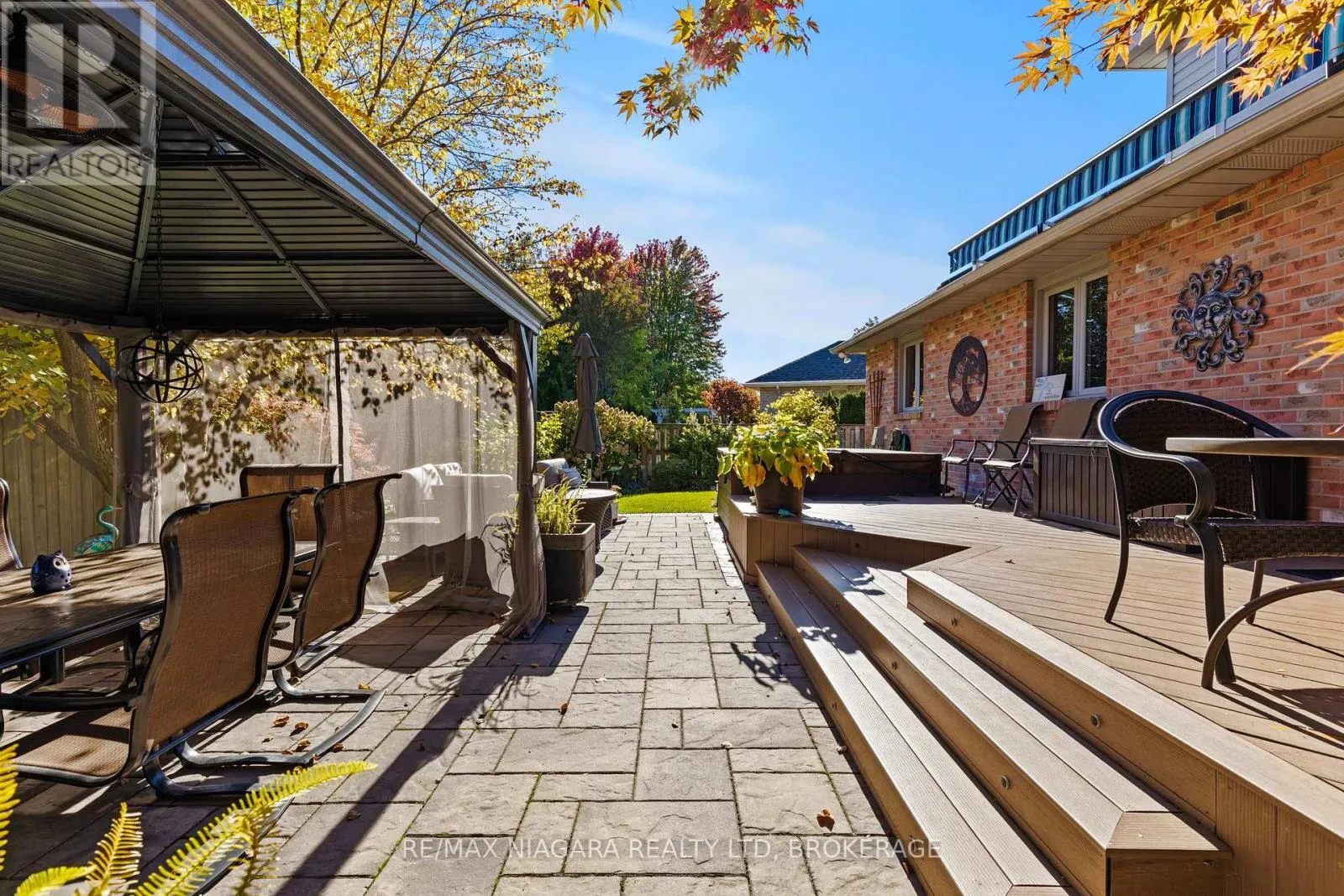 4 KARSAM COURT