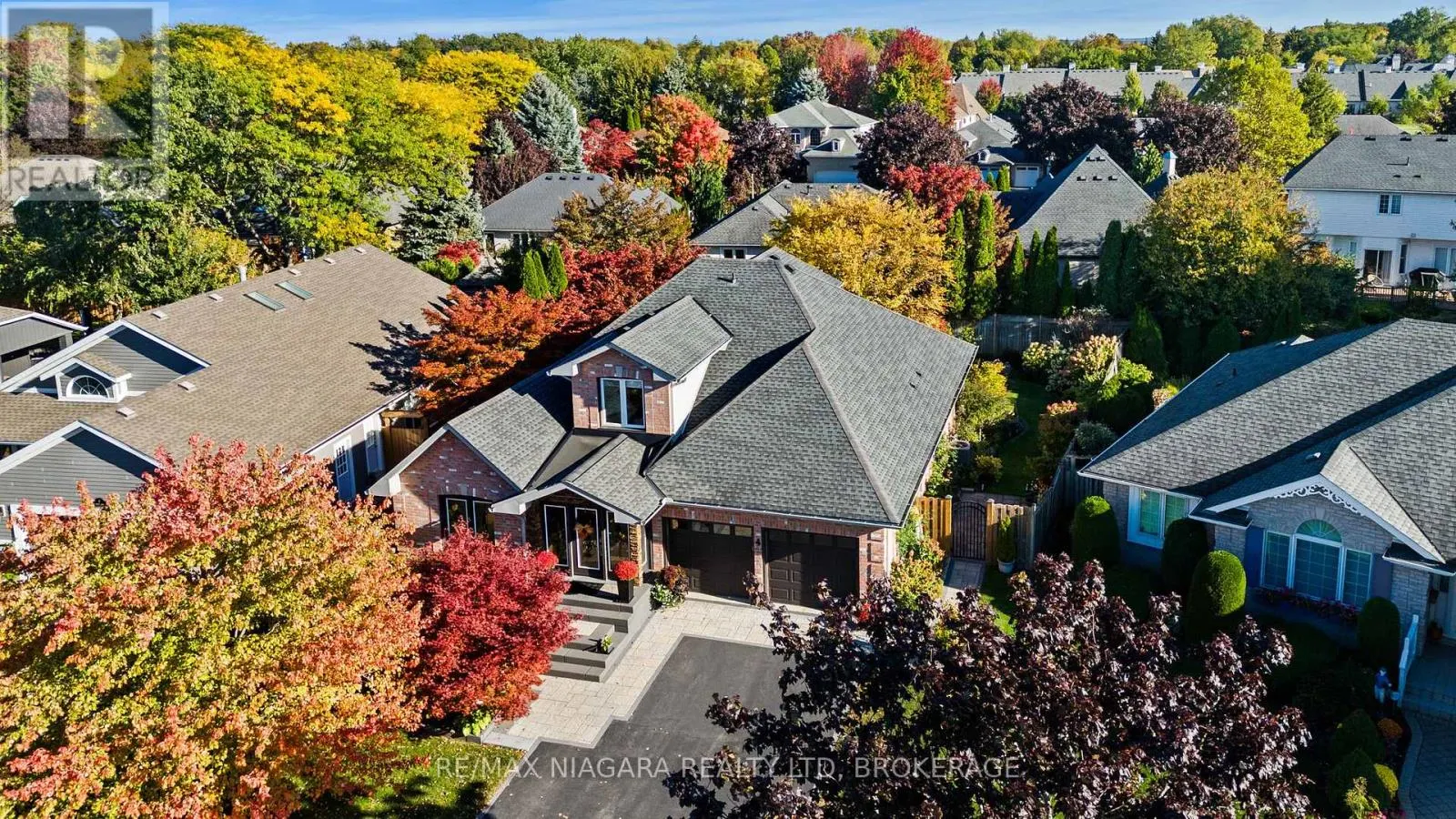4 KARSAM COURT