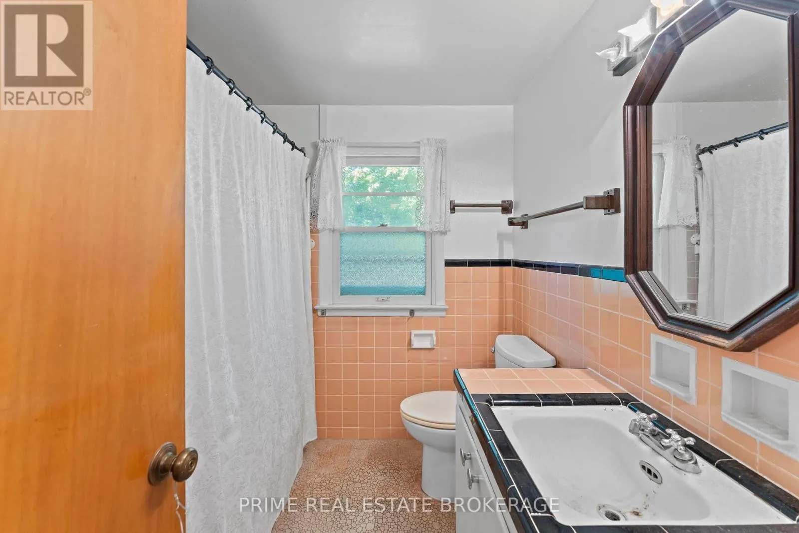 367 RIDOUT STREET