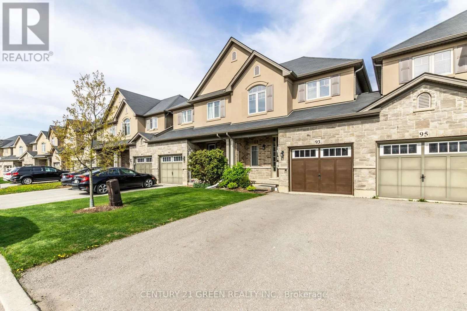 93 SEXTON CRESCENT