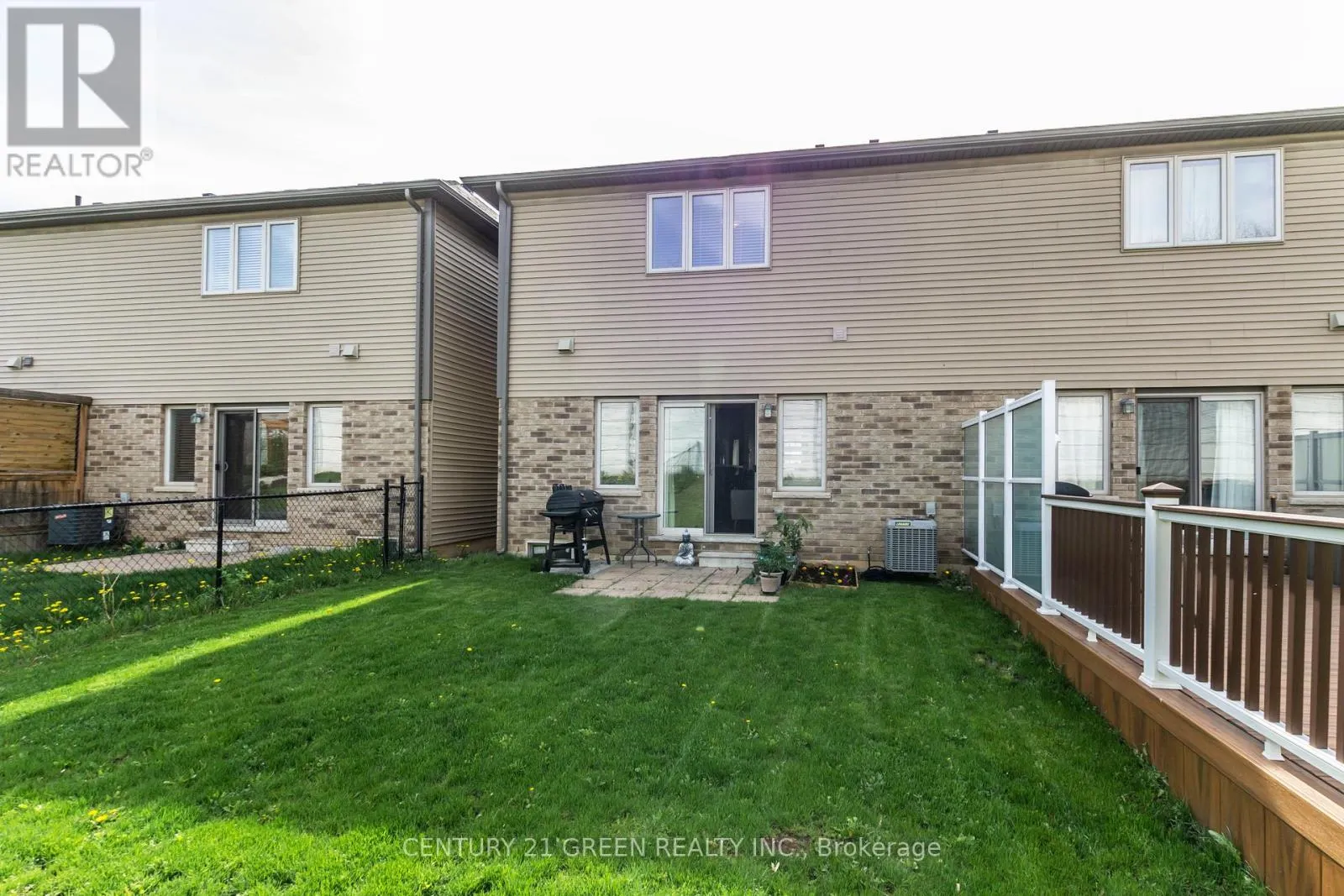 93 SEXTON CRESCENT