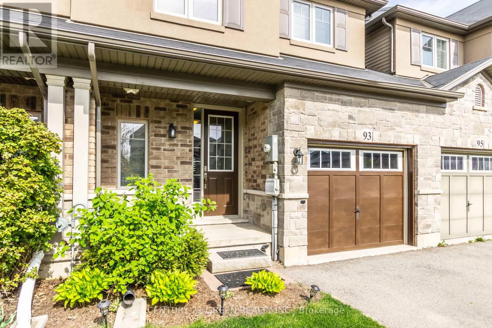 93 SEXTON CRESCENT