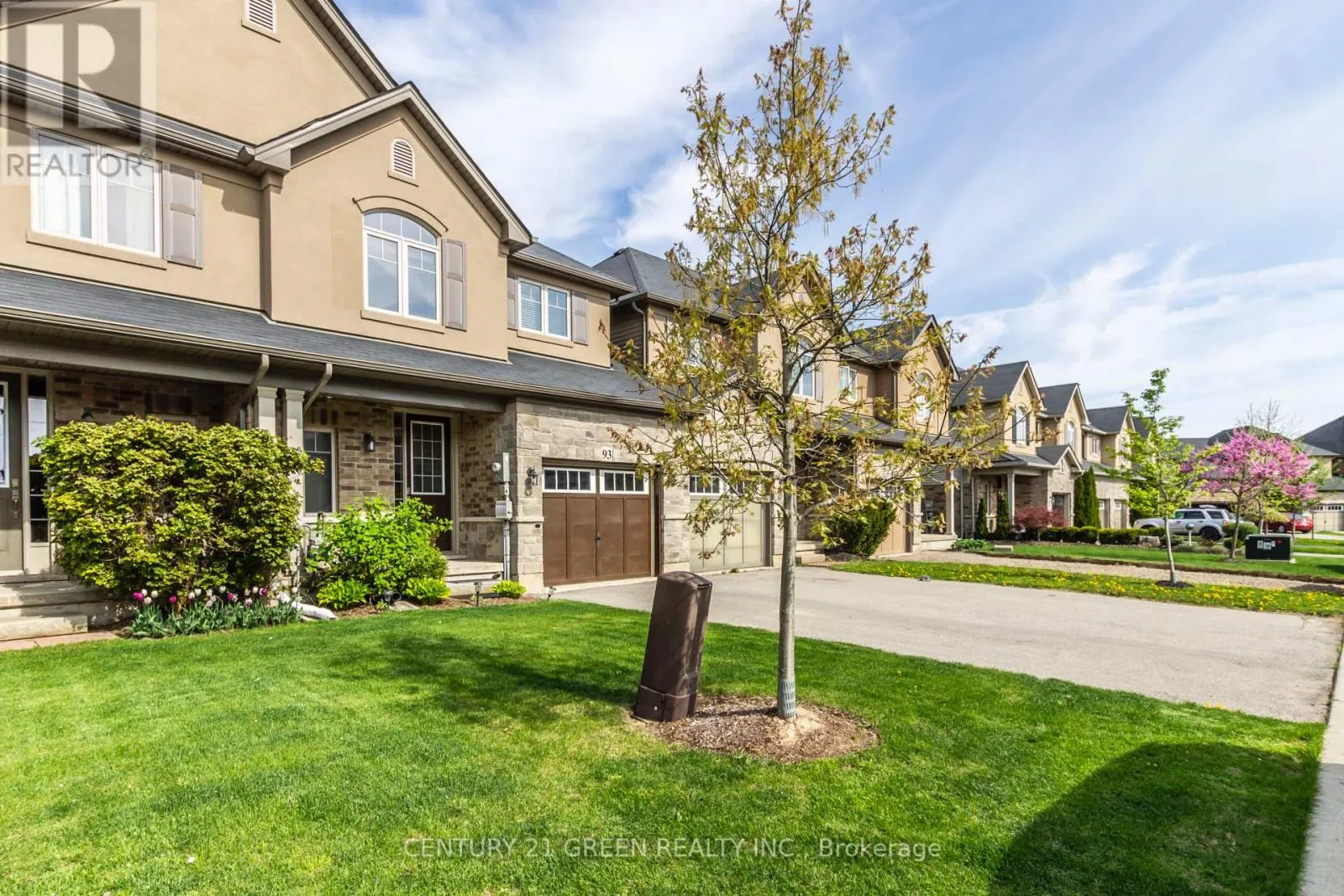 93 SEXTON CRESCENT