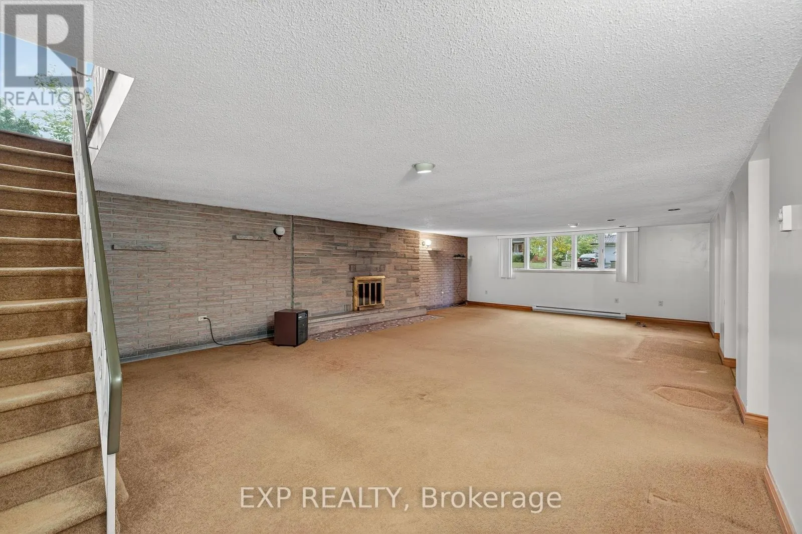 147 INVERNESS CRESCENT