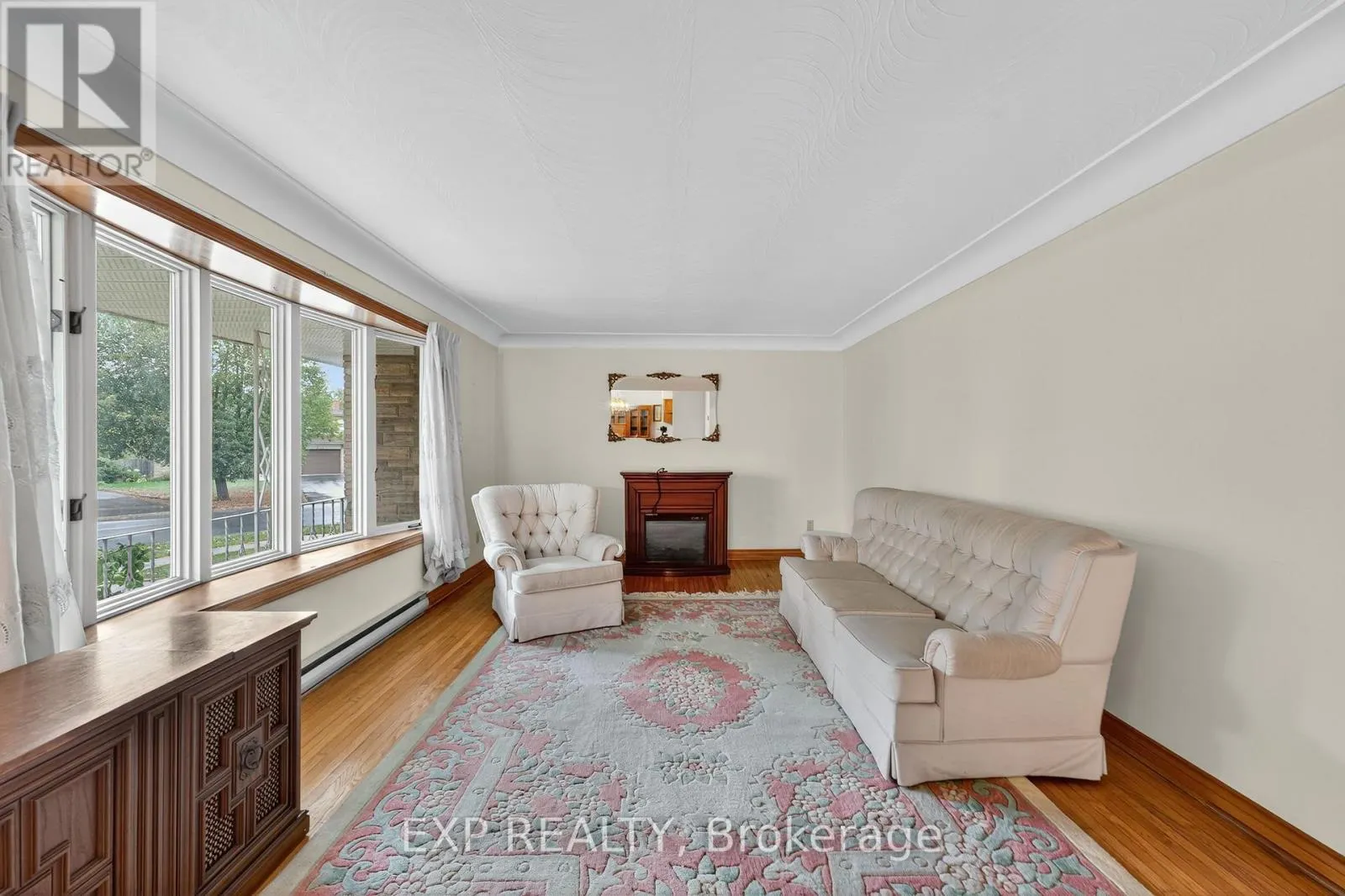147 INVERNESS CRESCENT