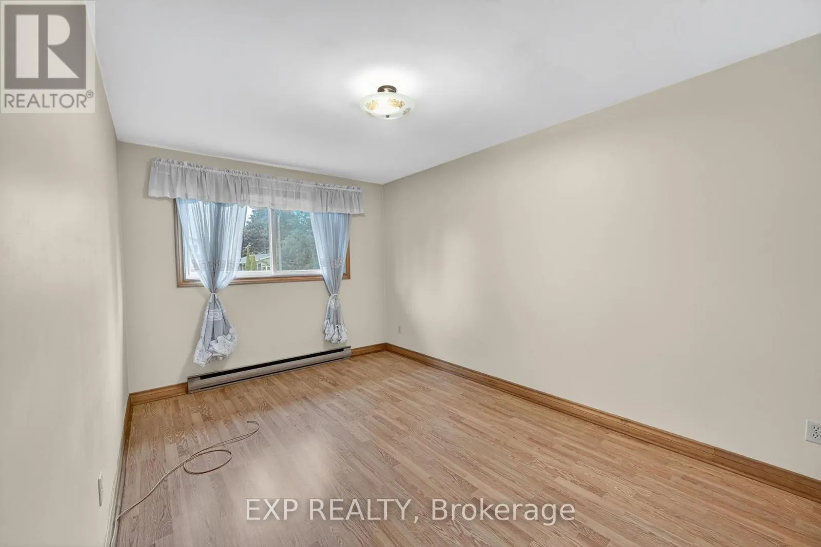 147 INVERNESS CRESCENT