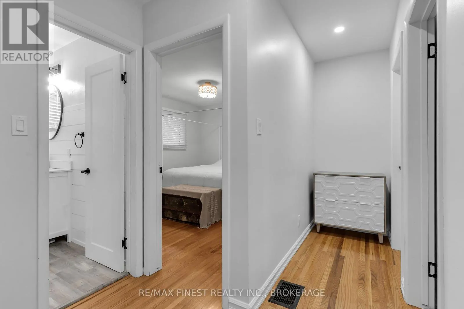 165 SECOND AVENUE
