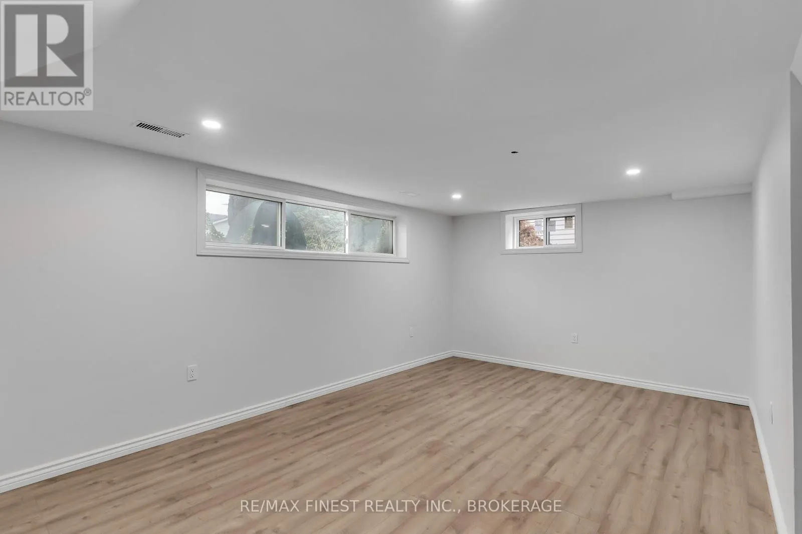 165 SECOND AVENUE