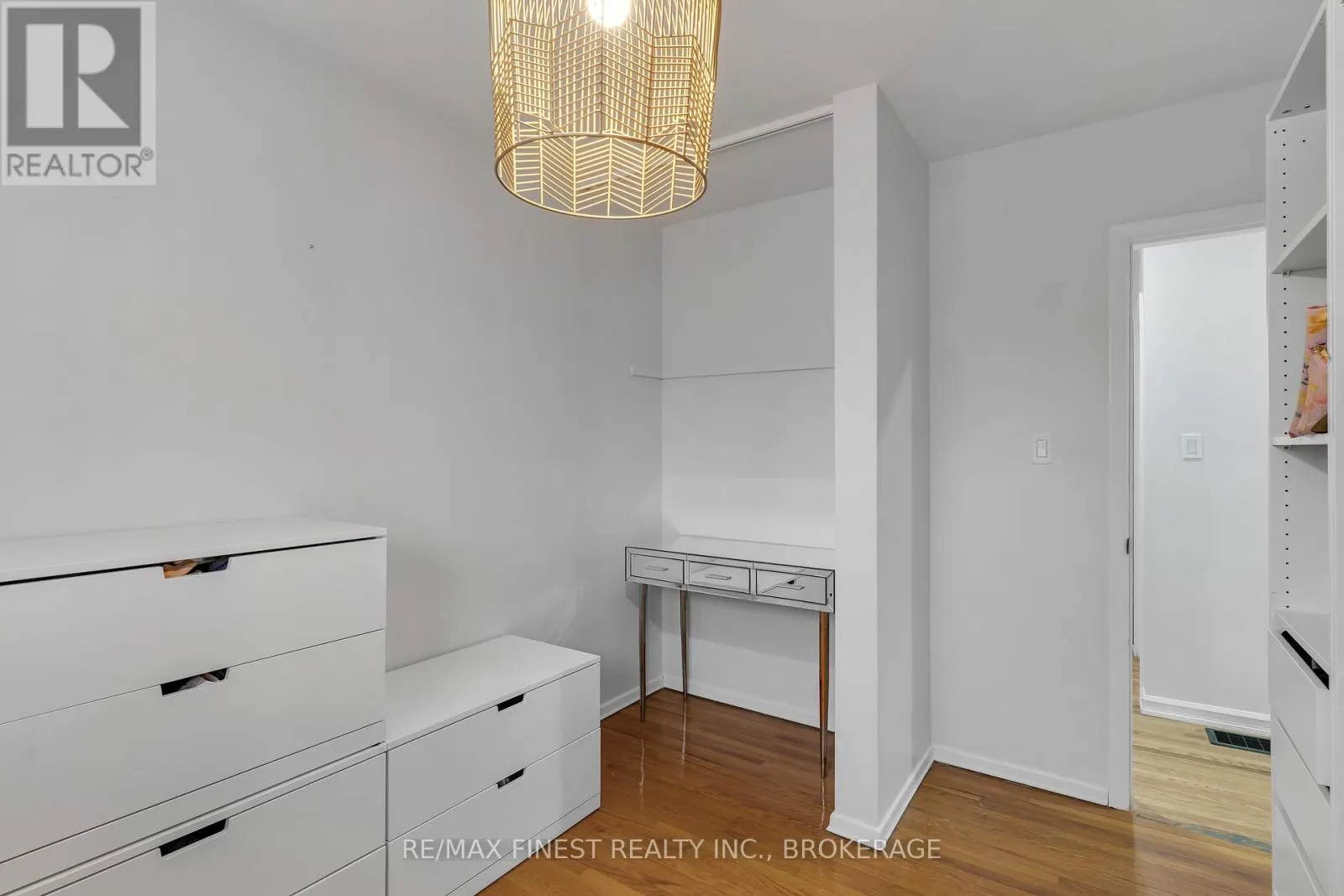 165 SECOND AVENUE