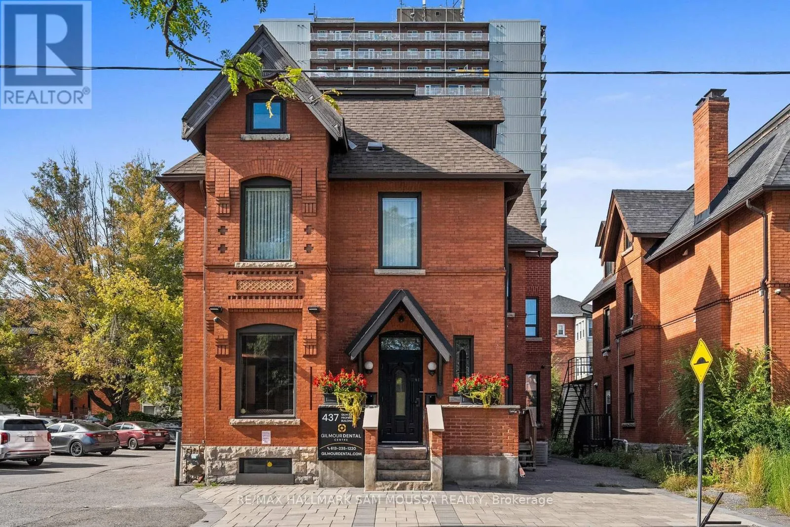 437 GILMOUR STREET