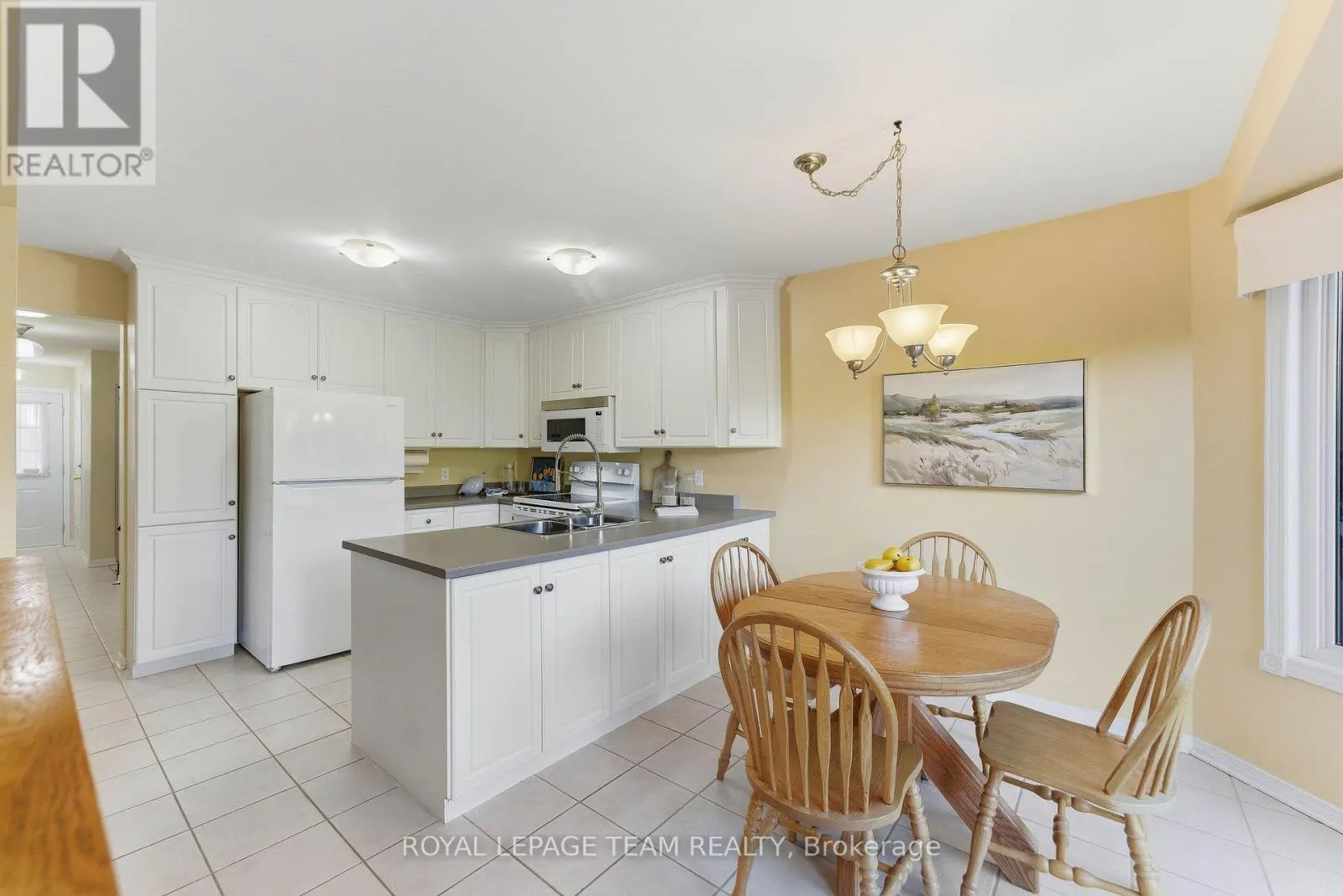 54 PICKWICK DRIVE