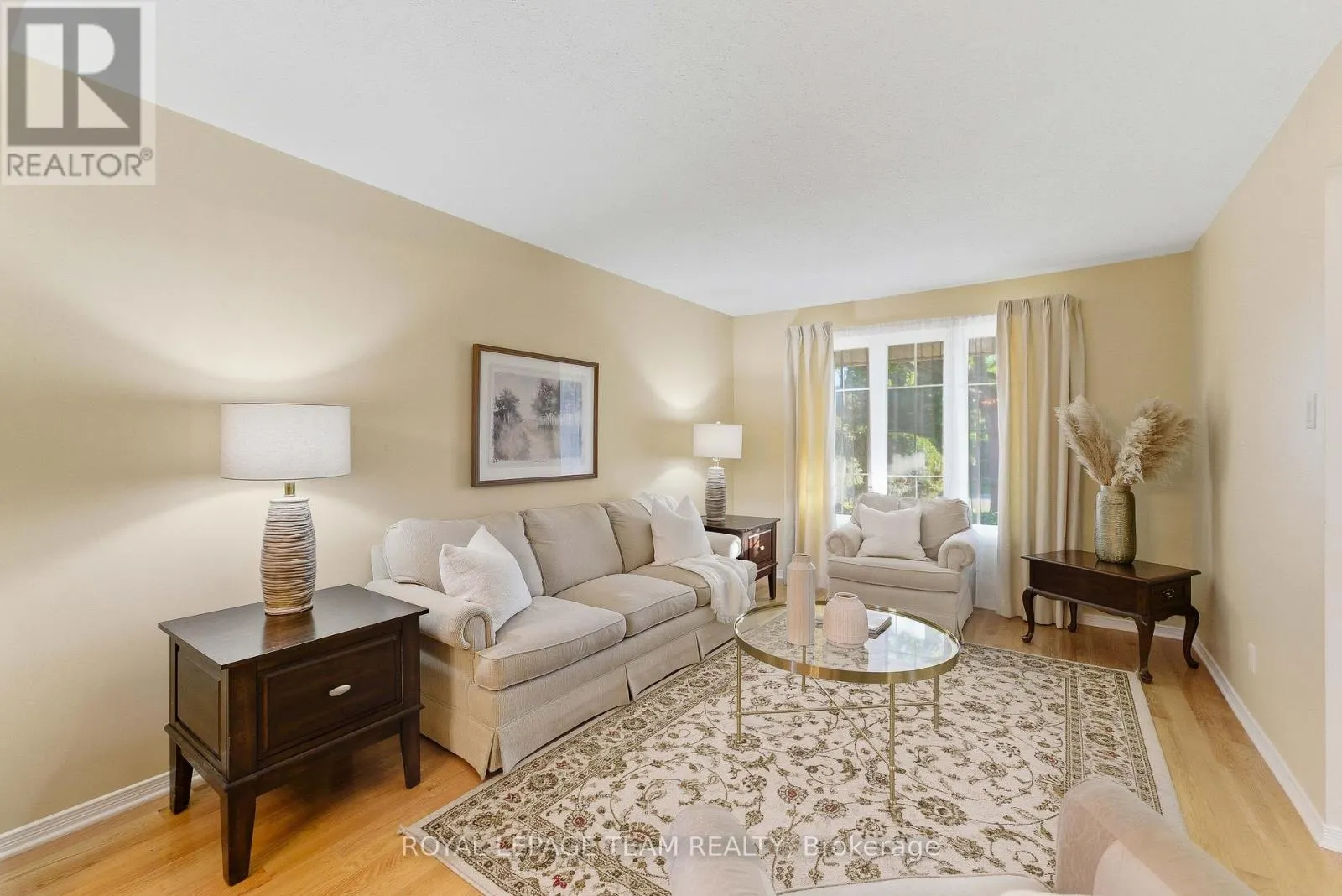 54 PICKWICK DRIVE