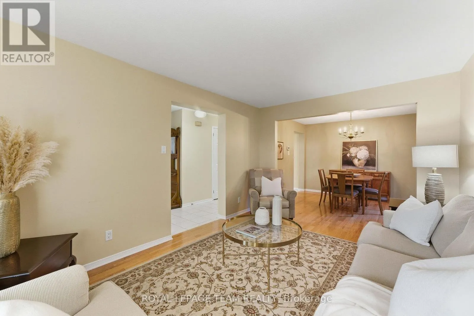 54 PICKWICK DRIVE