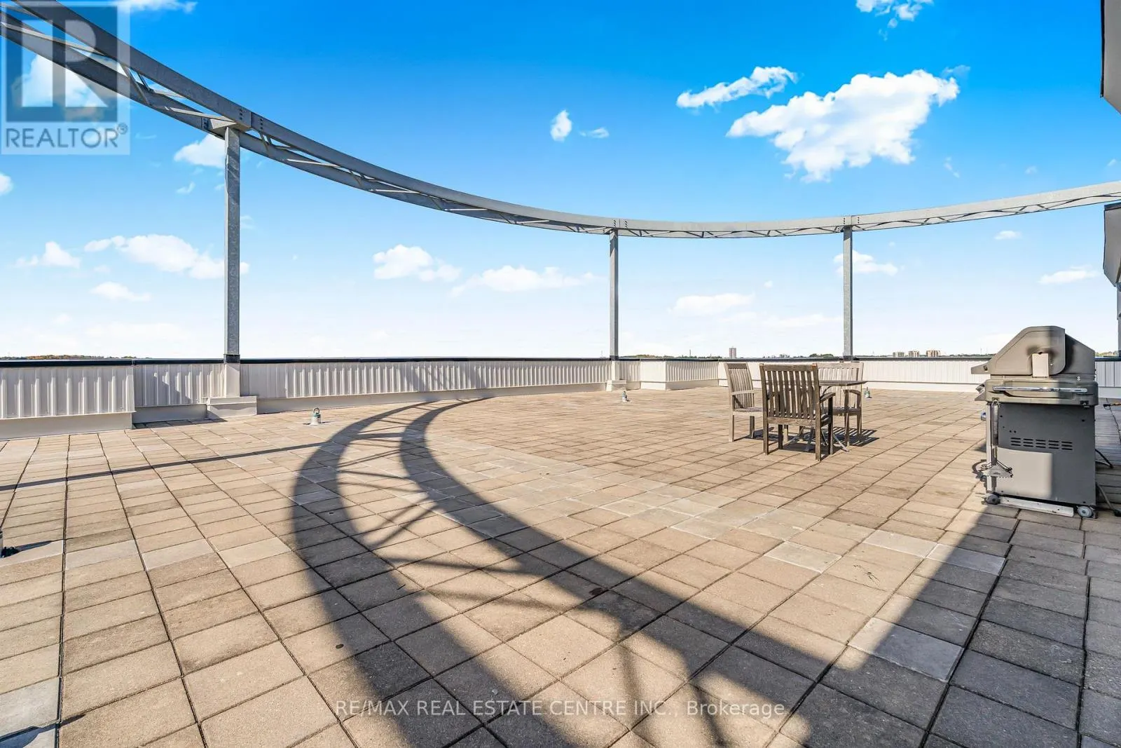 601 - 170 WATER STREET N