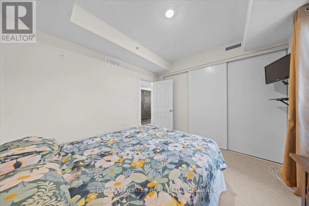 105 - 250 GLENROY GILBERT DRIVE