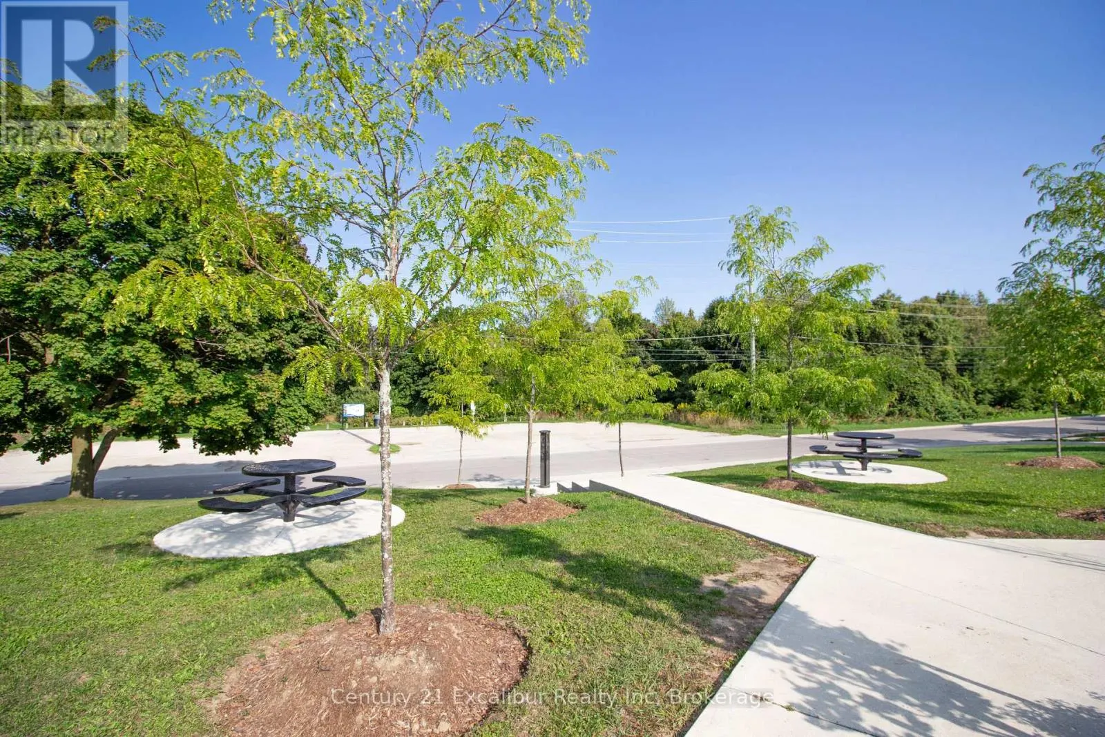 9 - 320 QUEEN STREET E, #9