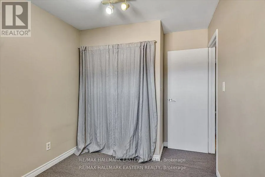 #67 - 996 SYDENHAM ROAD, ##67