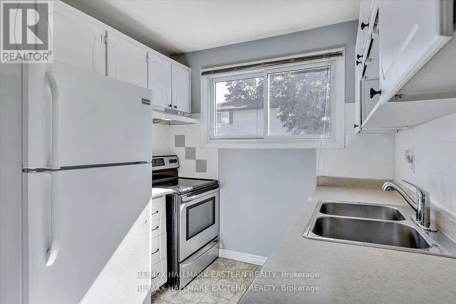 #67 - 996 SYDENHAM ROAD, ##67