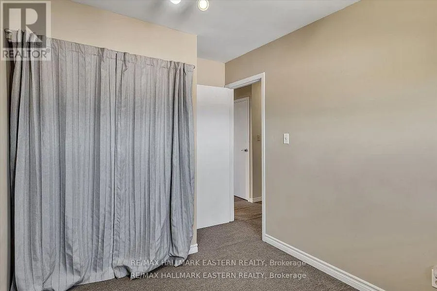 #67 - 996 SYDENHAM ROAD, ##67