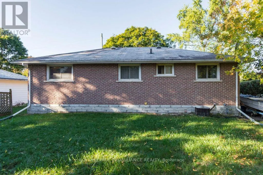 69 THORNCLIFFE DRIVE