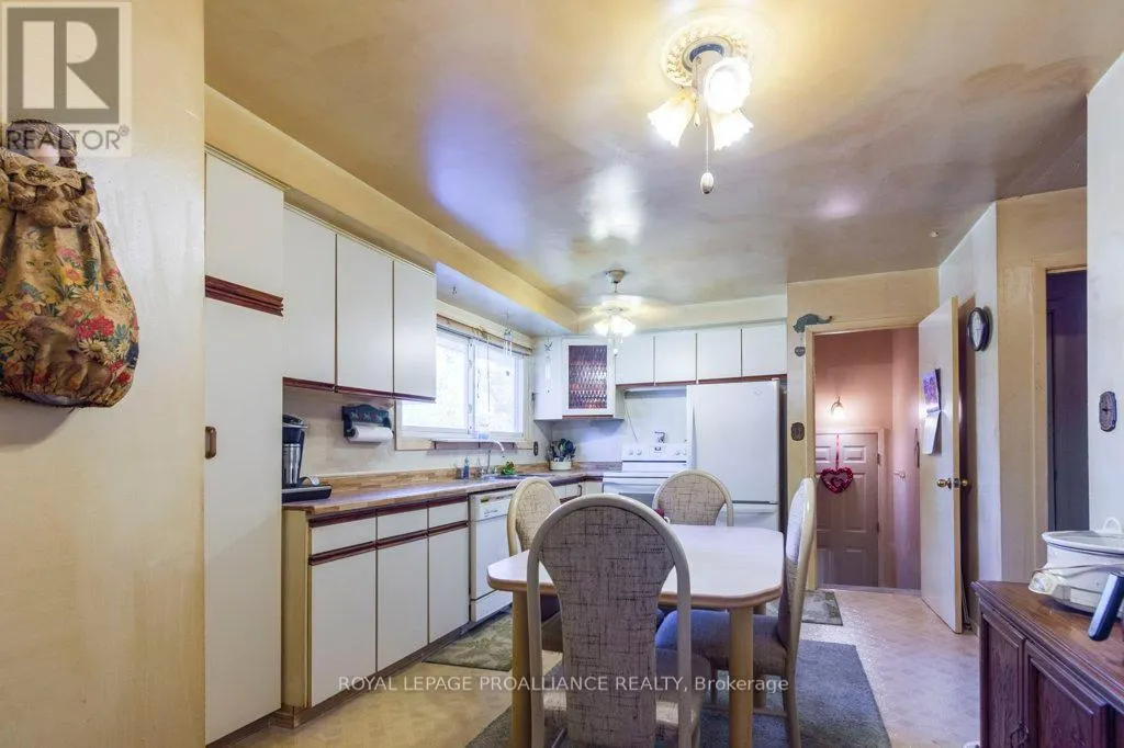 69 THORNCLIFFE DRIVE