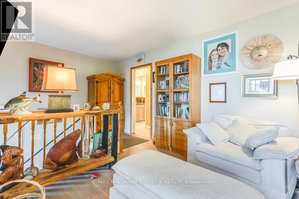 1013 NICHOLL'S BOULEVARD