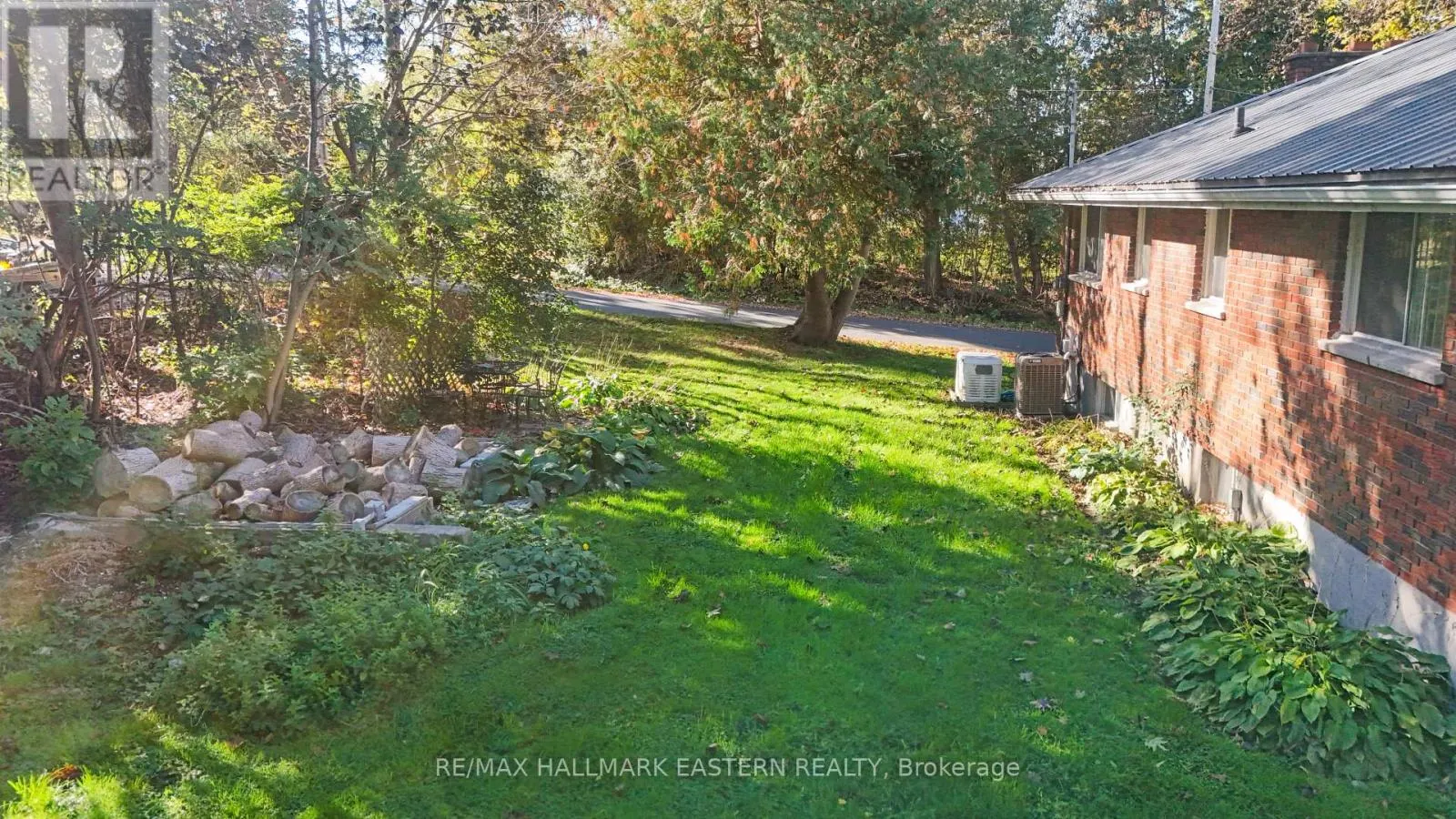 1013 NICHOLL'S BOULEVARD