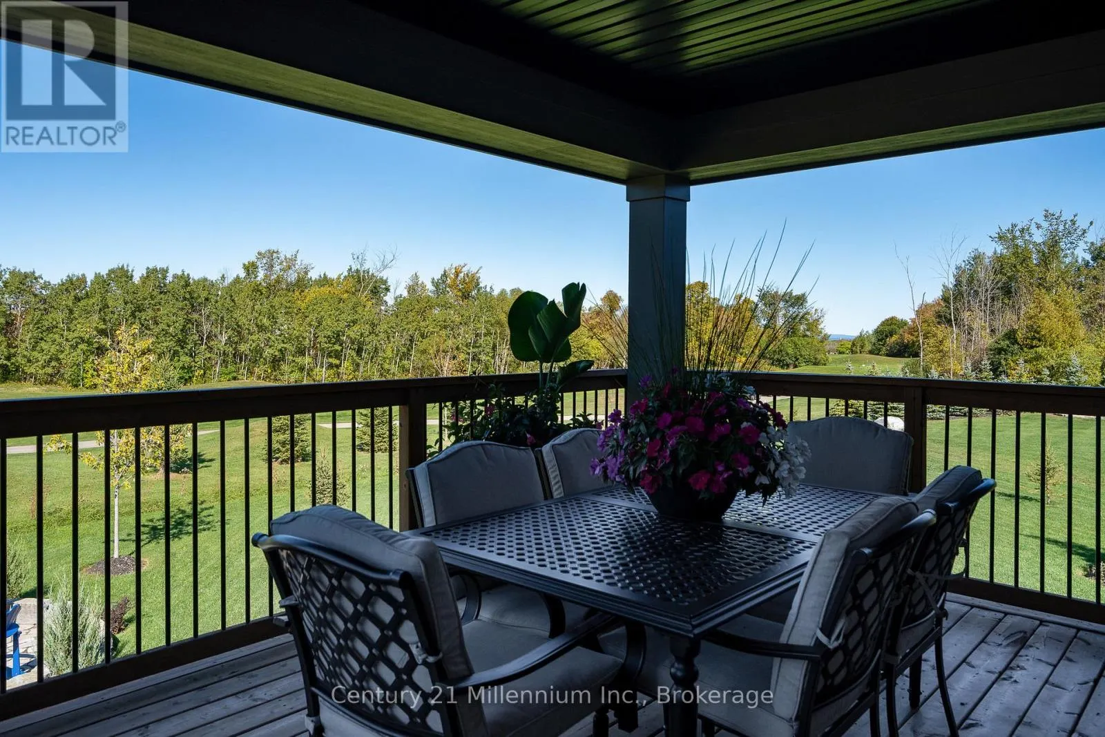 138 CREEKWOOD COURT