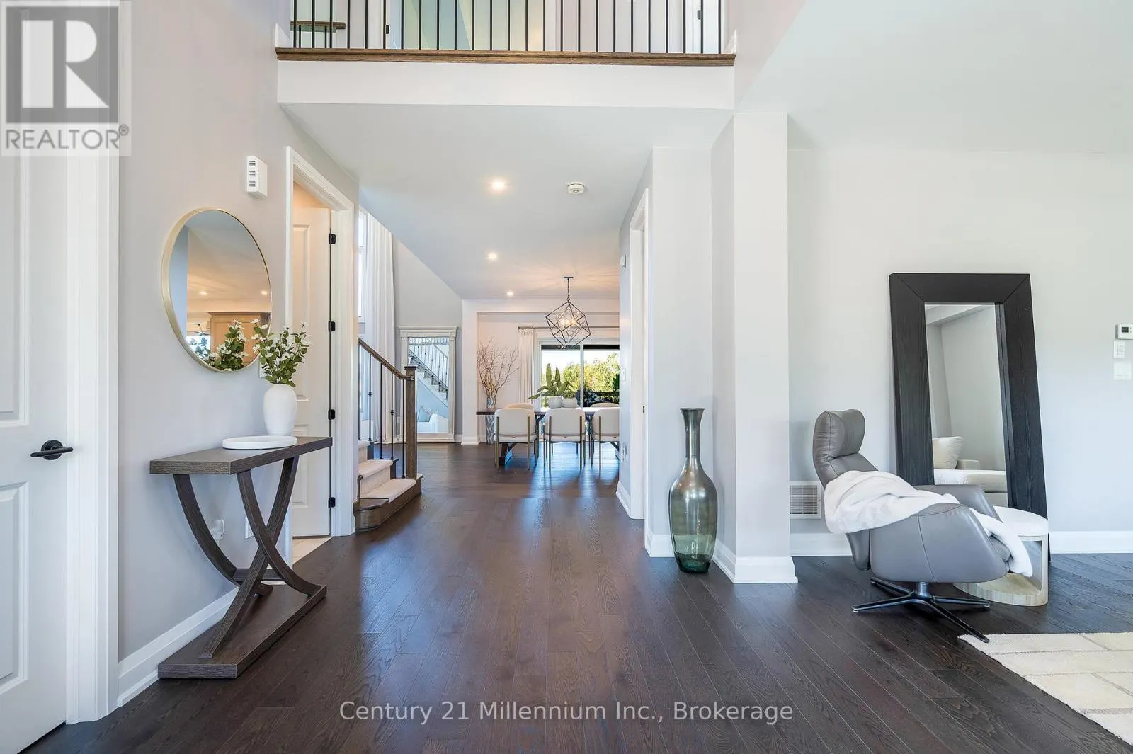 138 CREEKWOOD COURT