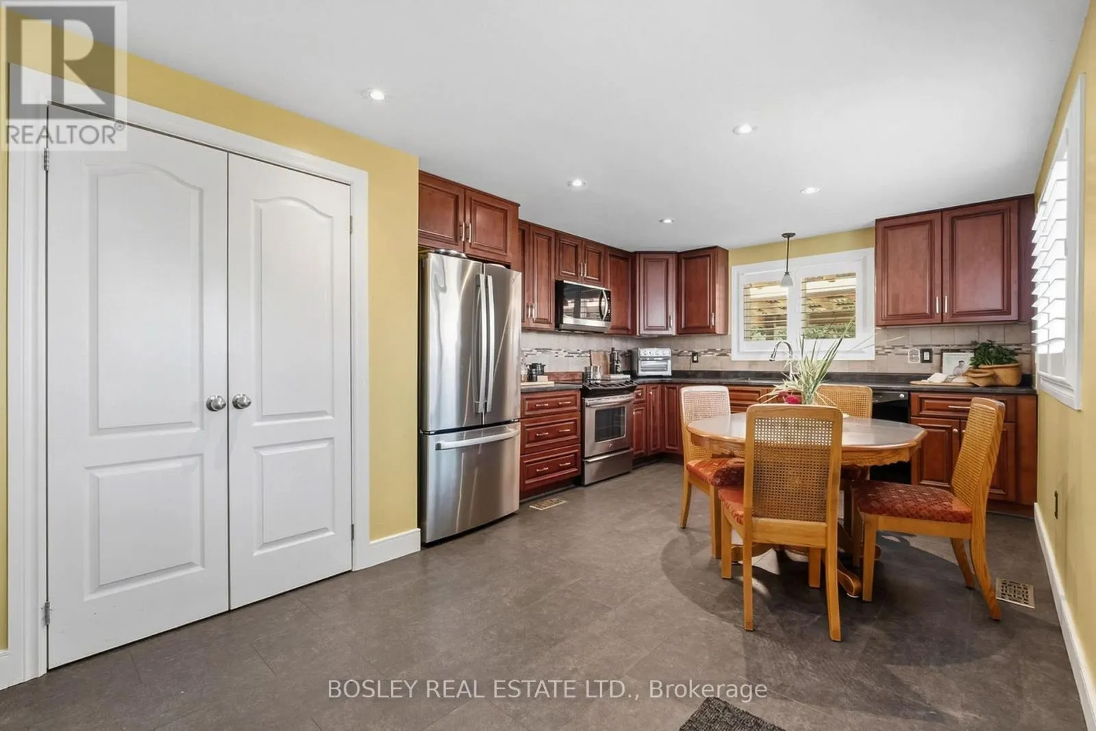 256 RIDOUT STREET