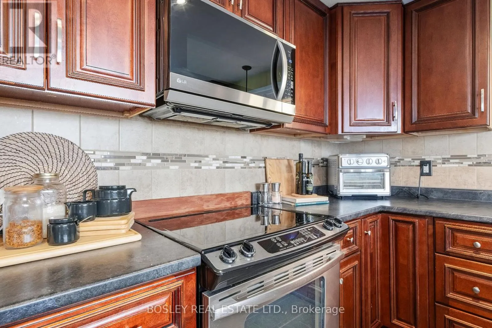 256 RIDOUT STREET