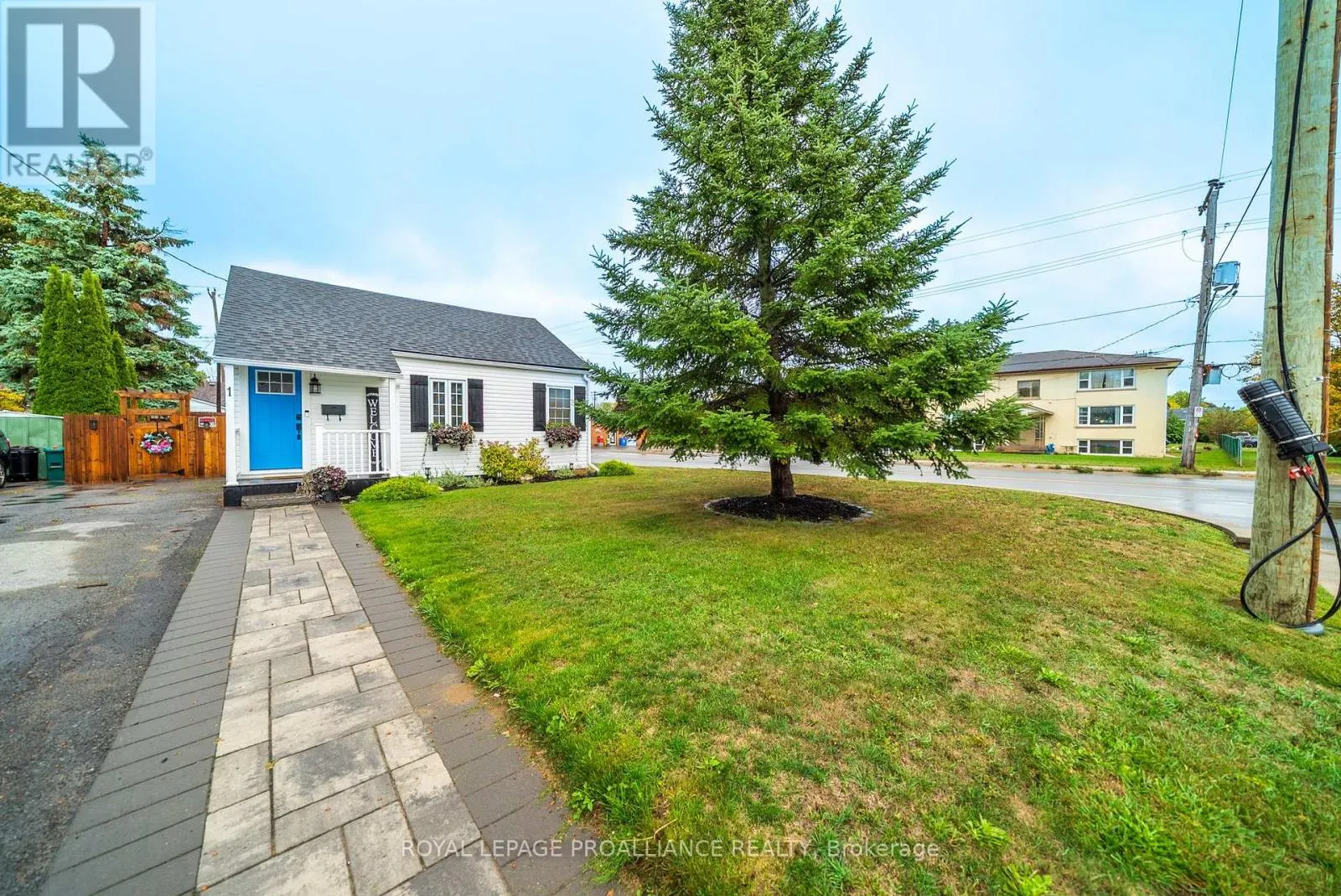 1 KERR CRESCENT