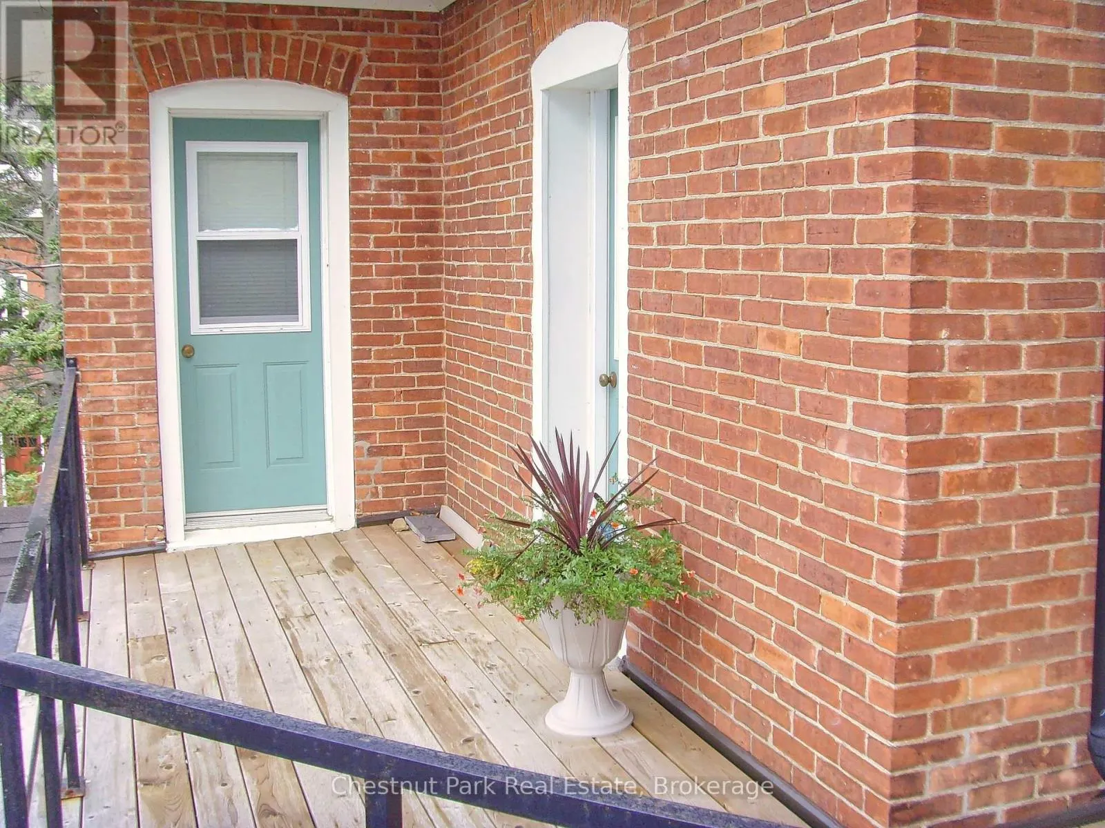 319 BERFORD STREET