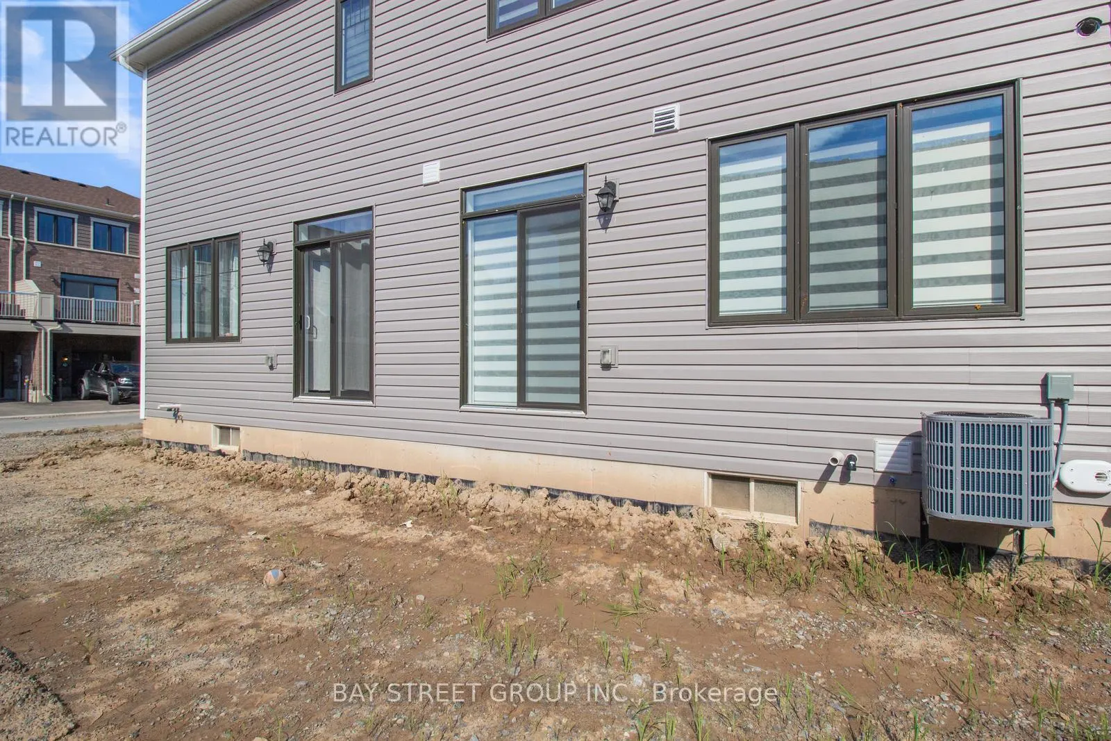 5 LEMON AVENUE N