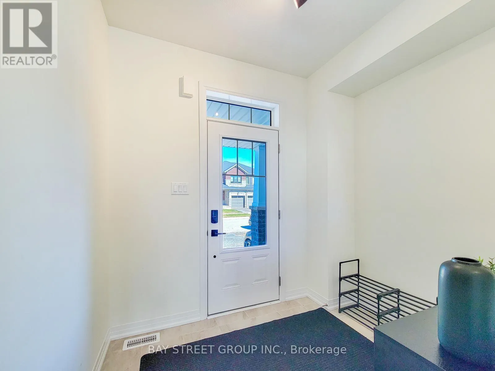 5 LEMON AVENUE N