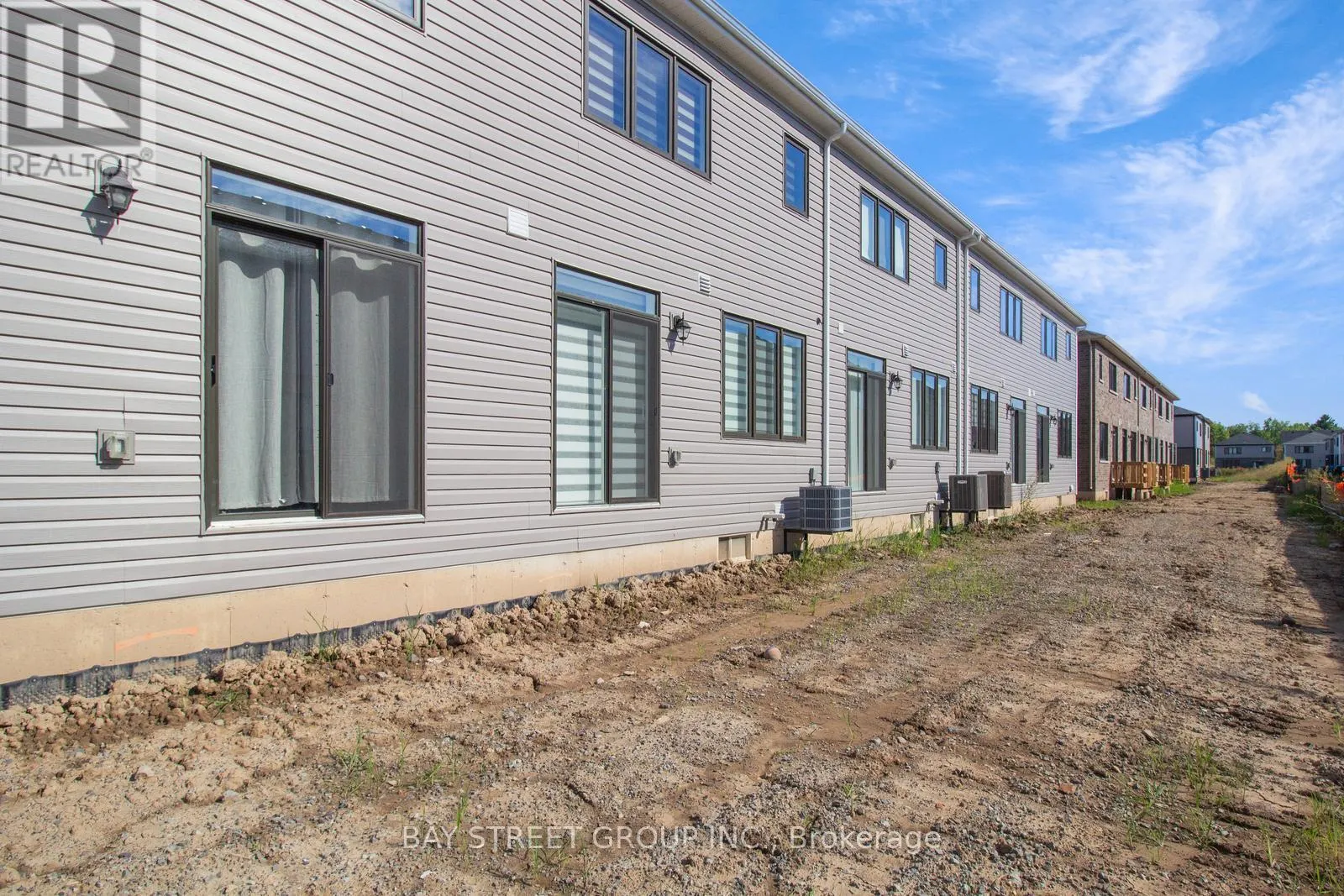 5 LEMON AVENUE N