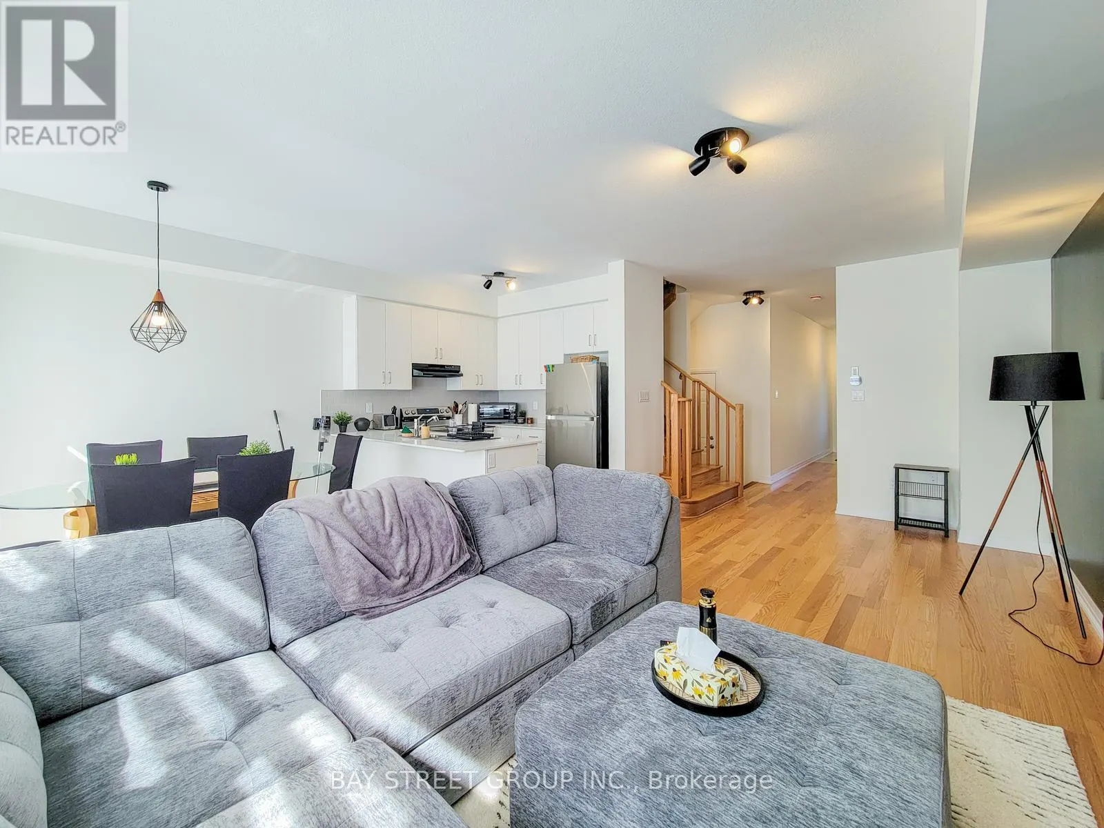 5 LEMON AVENUE N
