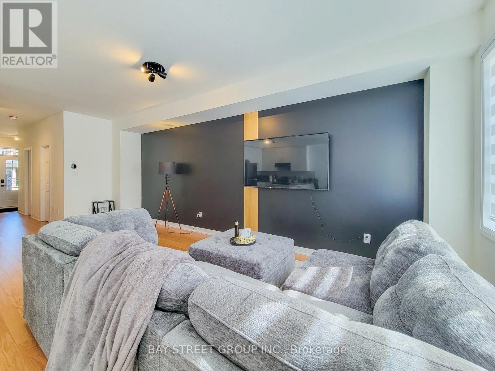 5 LEMON AVENUE N