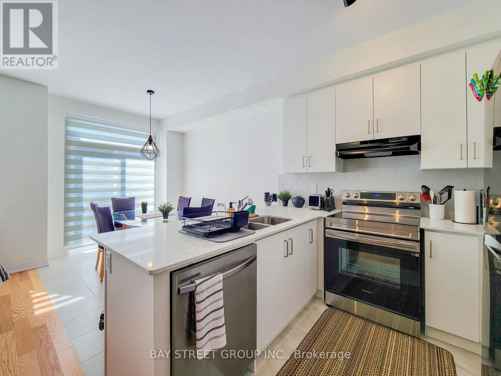 5 LEMON AVENUE N