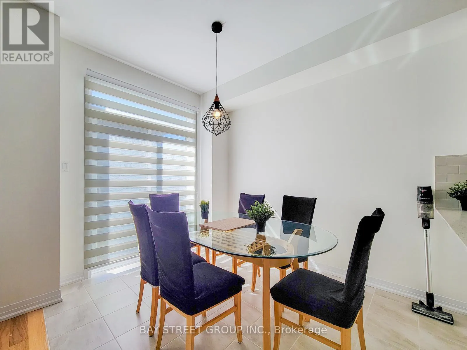 5 LEMON AVENUE N