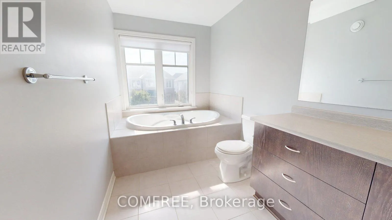 253 BRAMBLING WAY