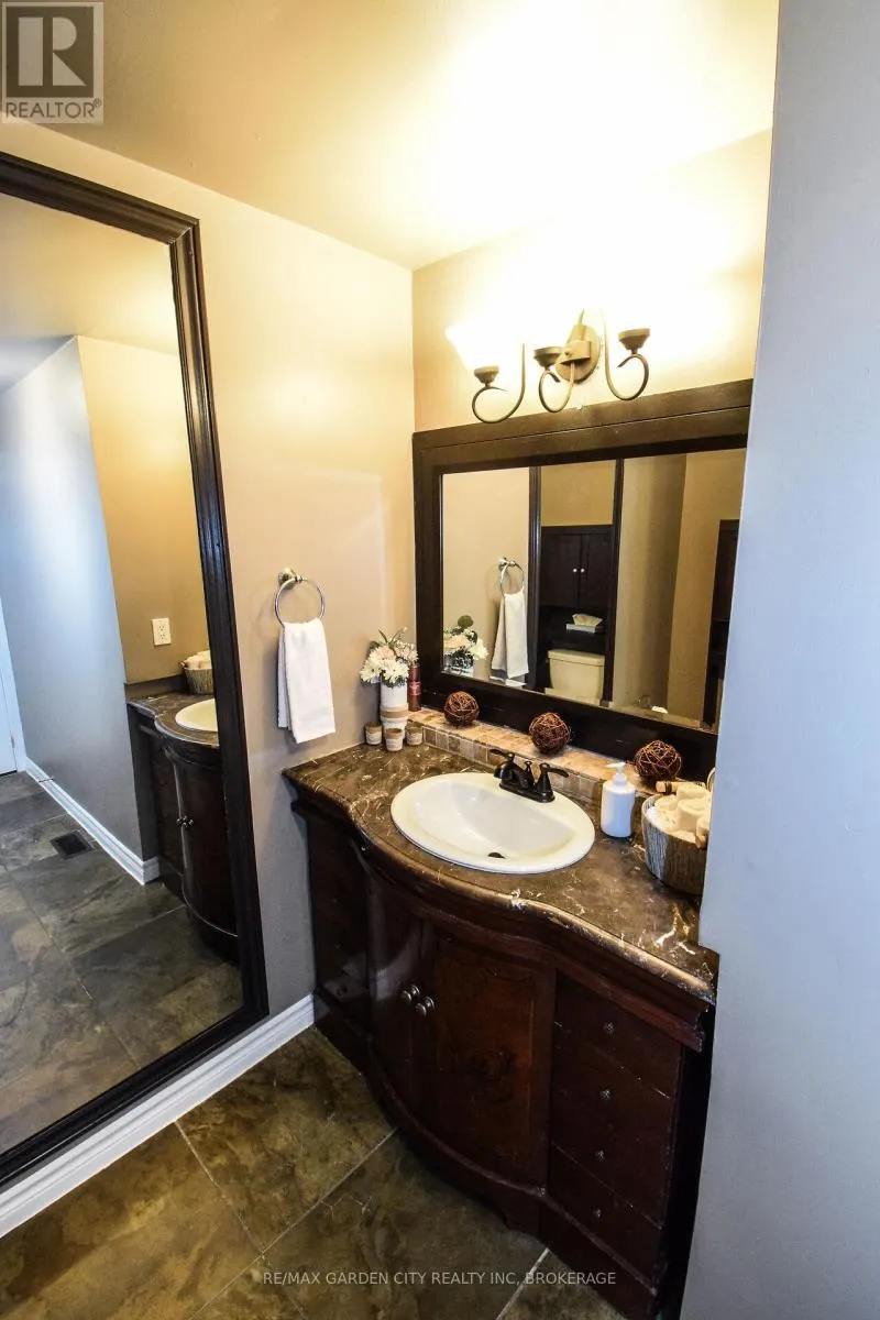 37 - 185 DENISTOUN STREET, #37