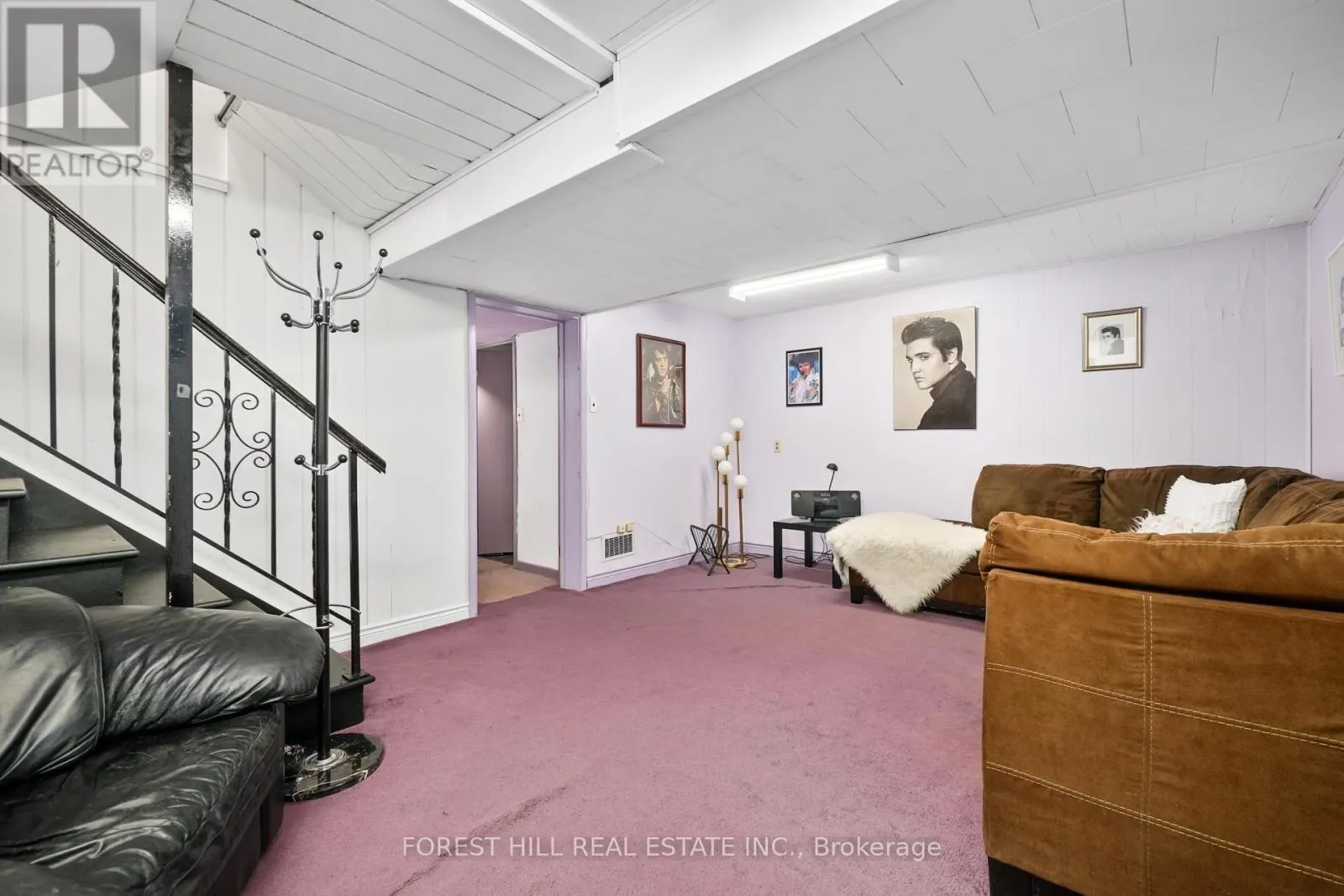 285 COTTONWOOD DRIVE