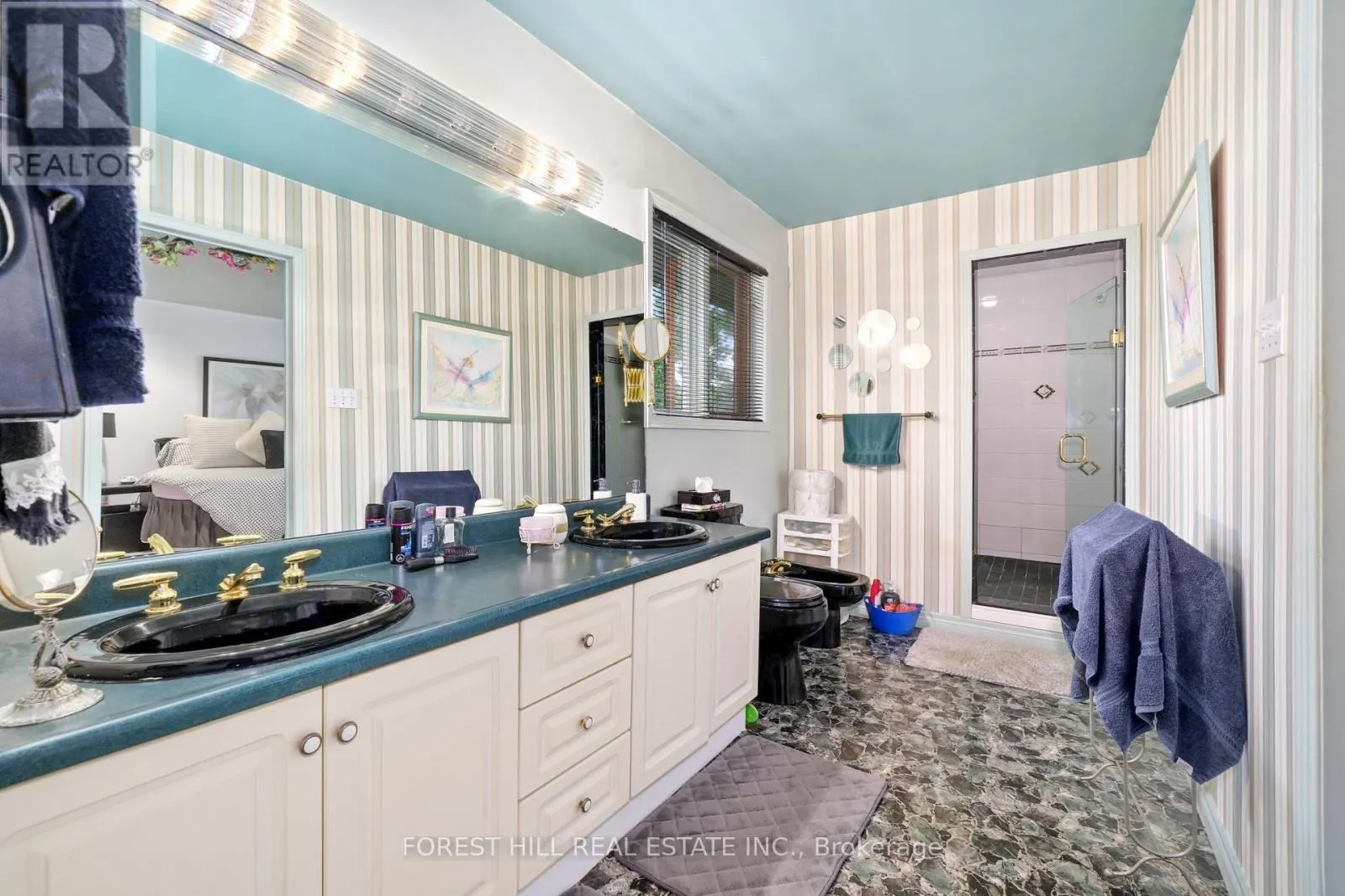 285 COTTONWOOD DRIVE
