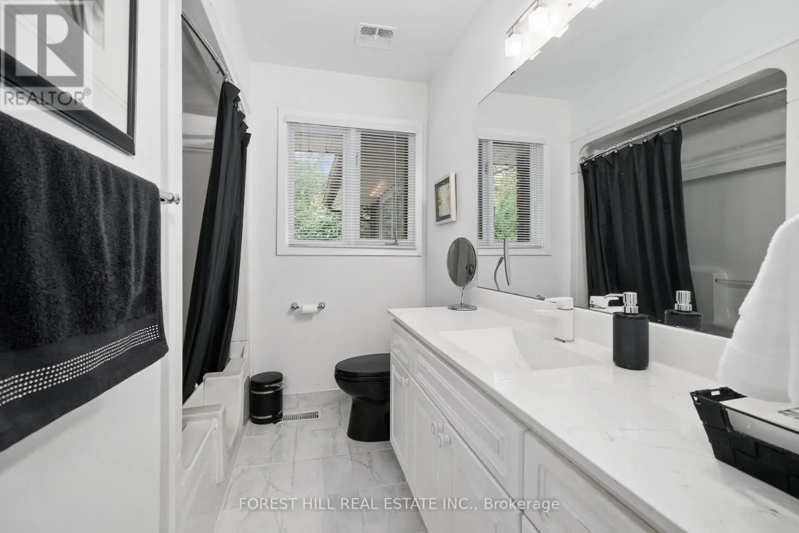 285 COTTONWOOD DRIVE