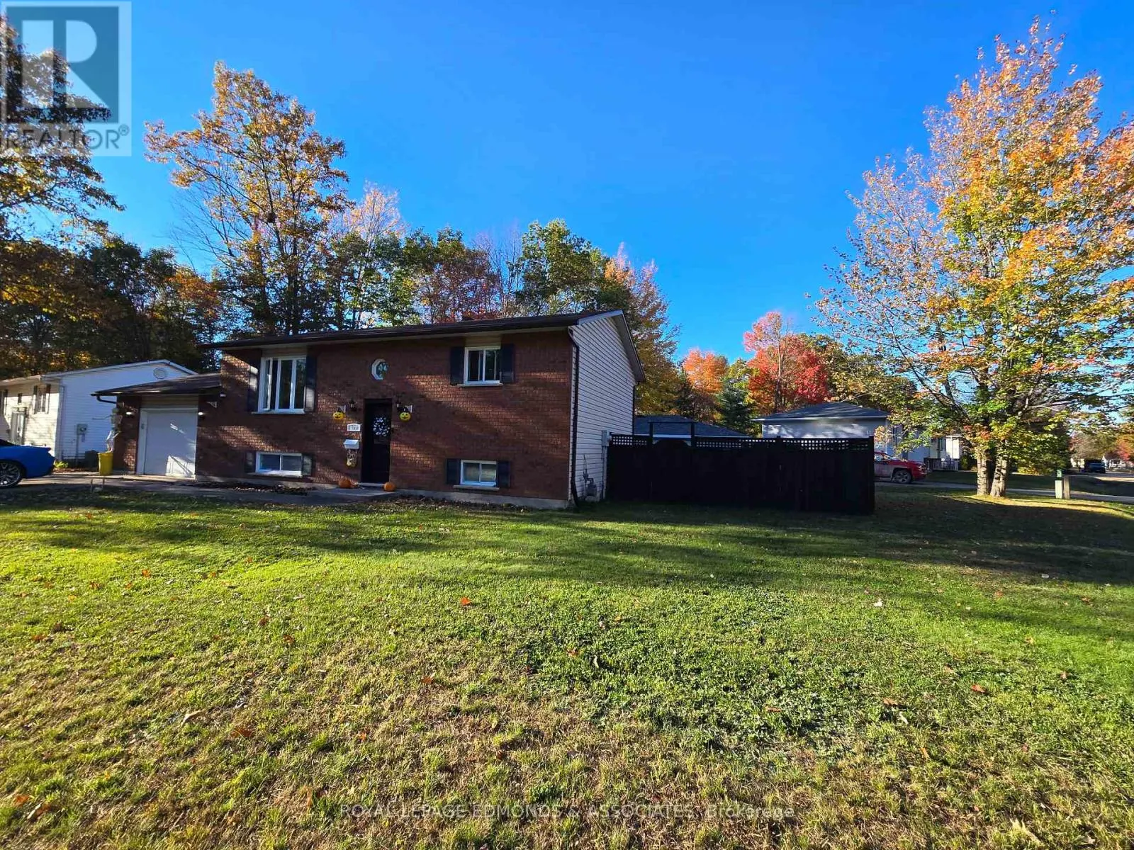 517 ABBIE LANE