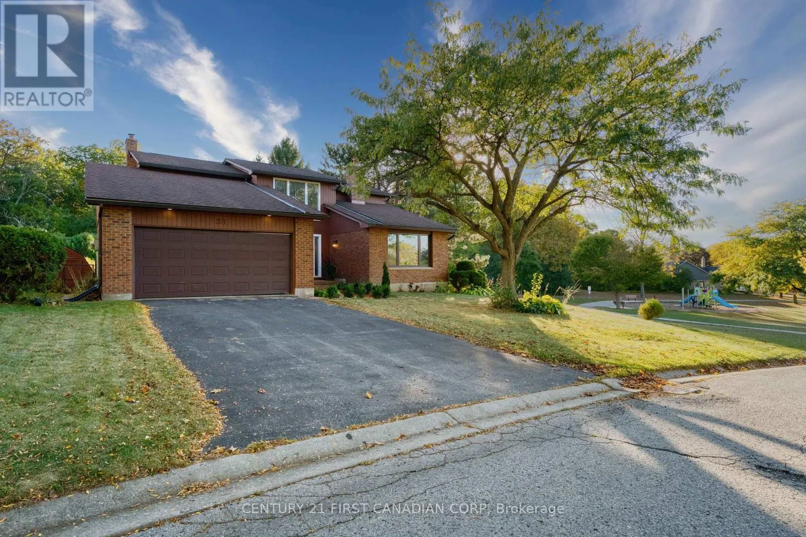 33 FOURWINDS ROAD